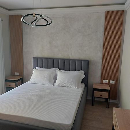 Hotel Demoli โปกราเดซ ภายนอก รูปภาพ
