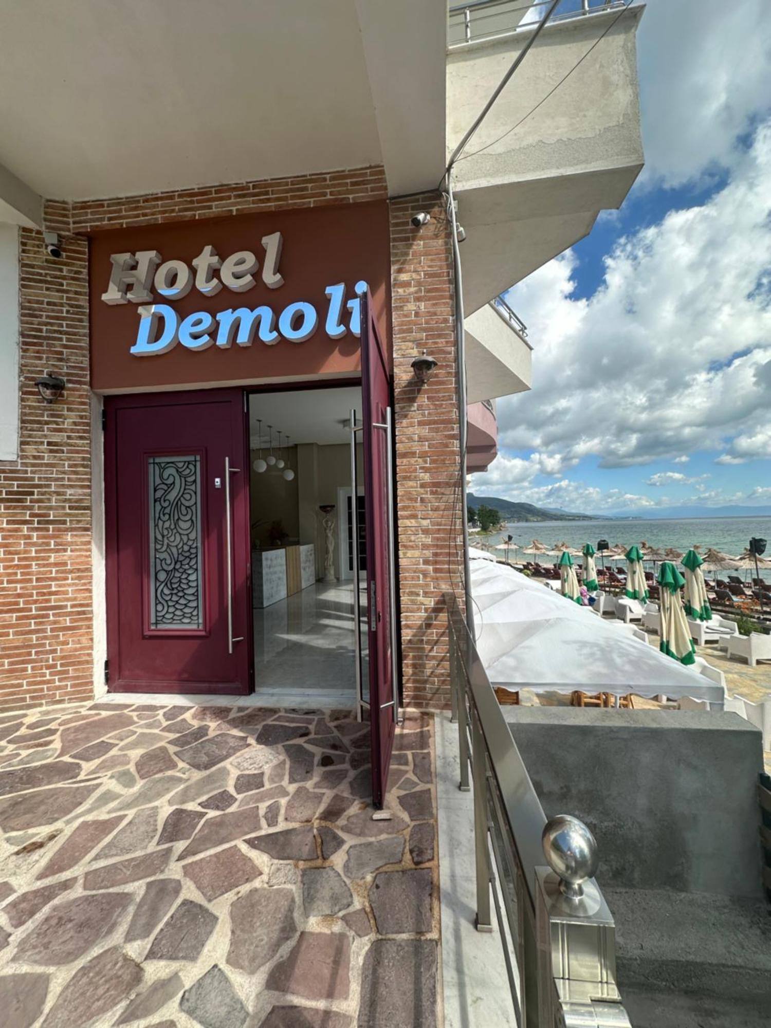 Hotel Demoli โปกราเดซ ภายนอก รูปภาพ