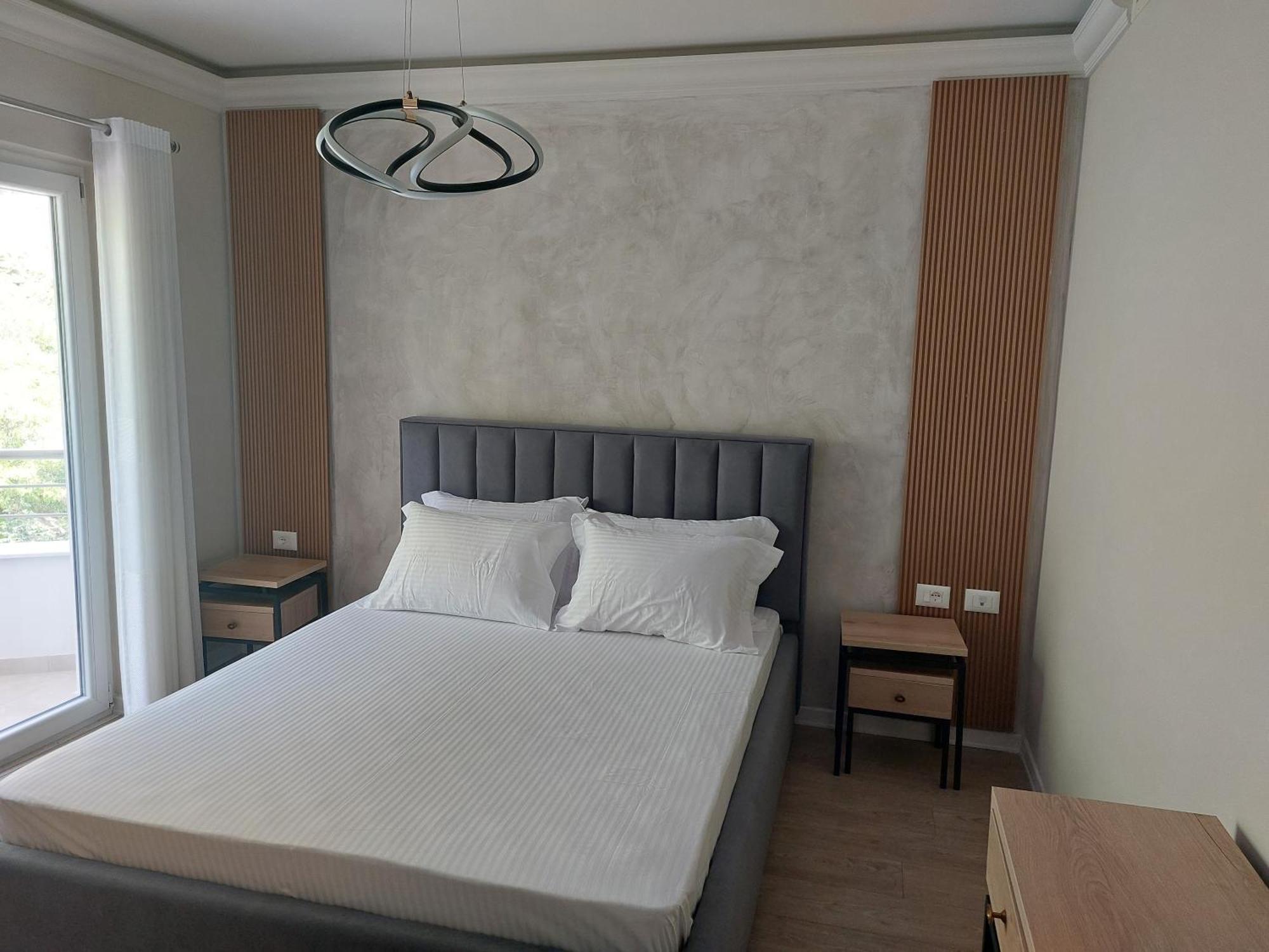 Hotel Demoli โปกราเดซ ภายนอก รูปภาพ